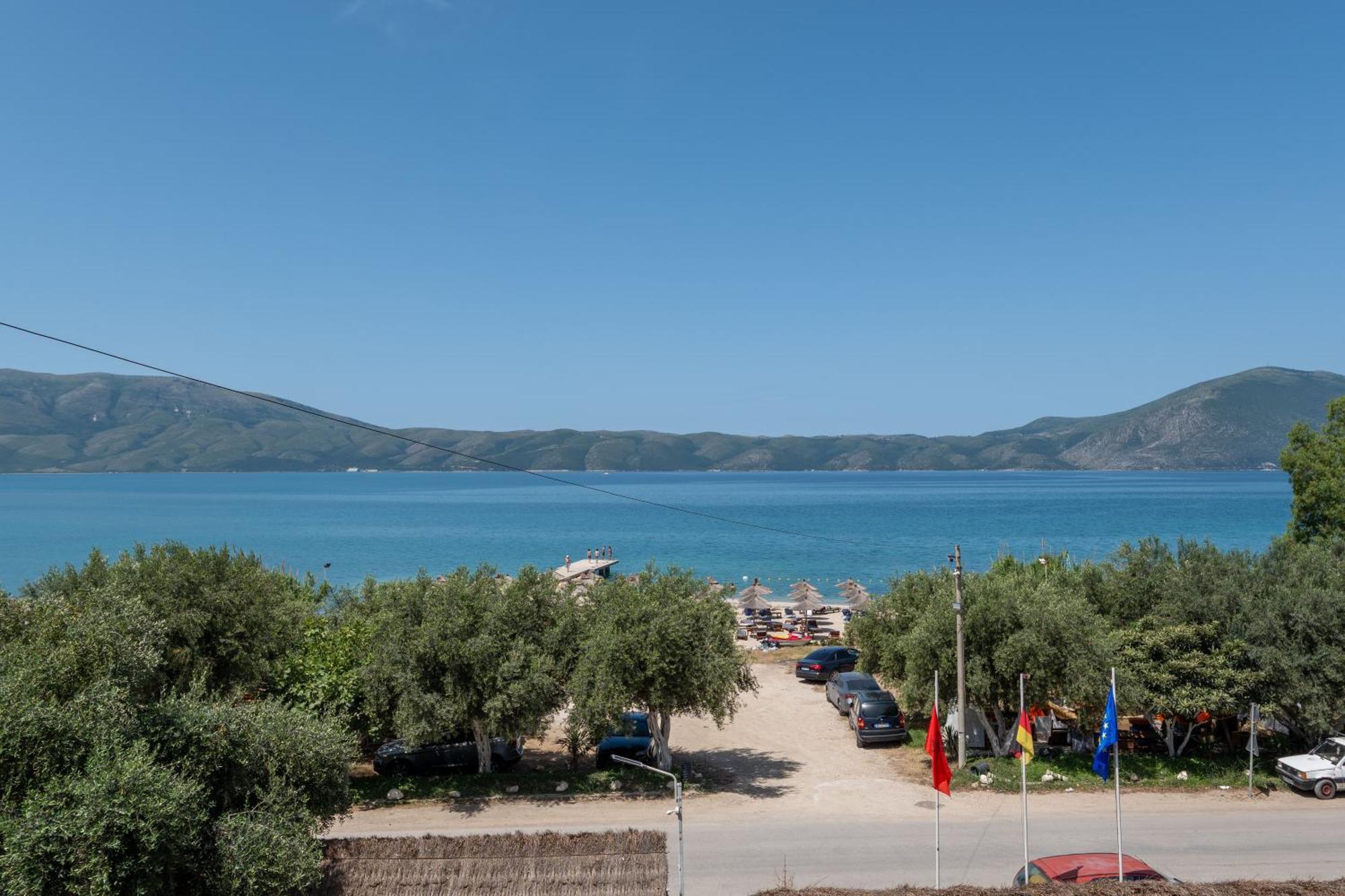 Hotel Nika Radhimë المظهر الخارجي الصورة