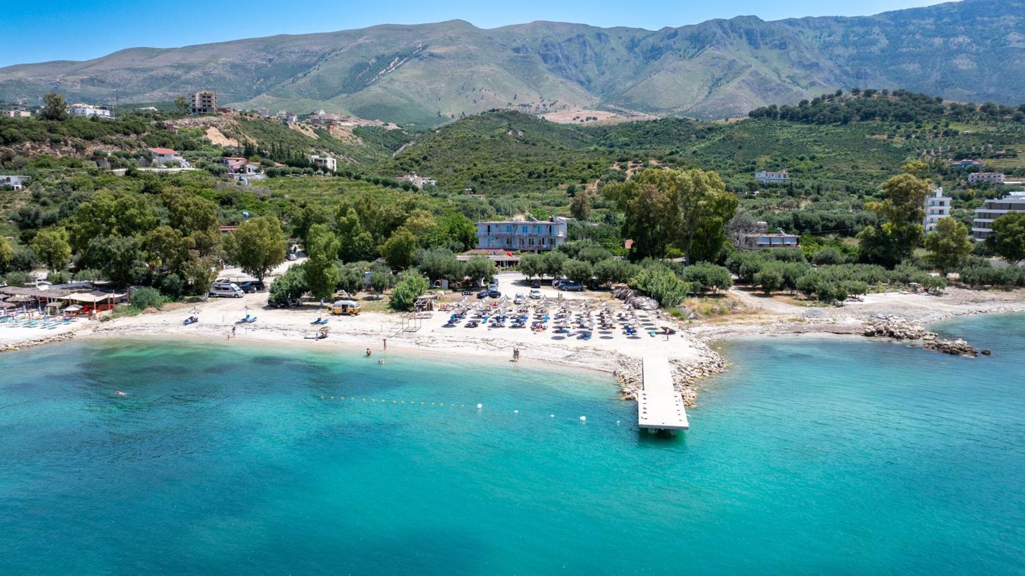 Hotel Nika Radhimë المظهر الخارجي الصورة