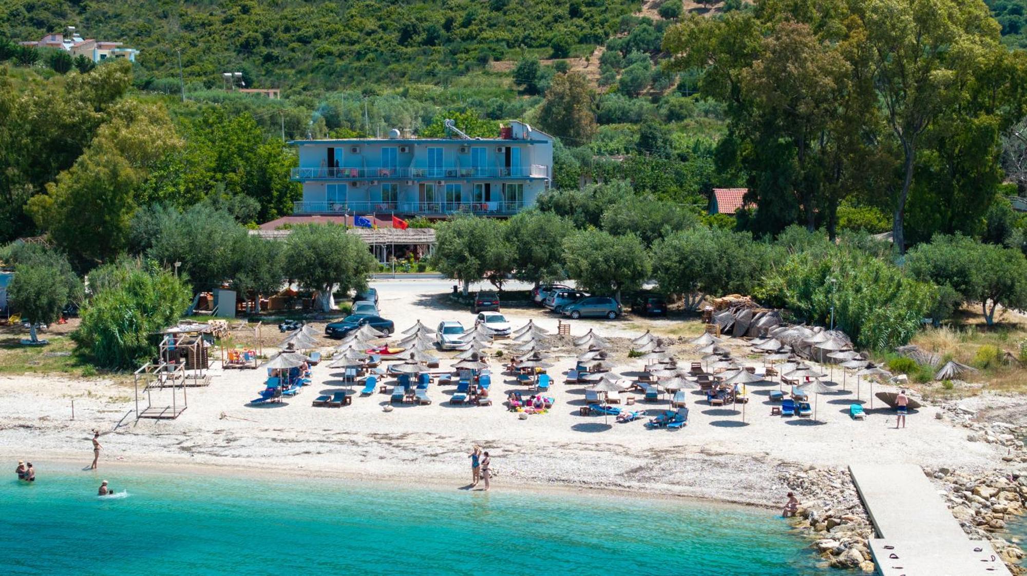 Hotel Nika Radhimë المظهر الخارجي الصورة